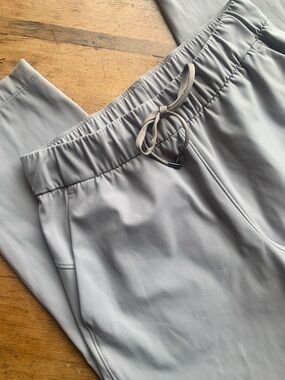 Crazy Yoga Light Gray Athletic Joggers